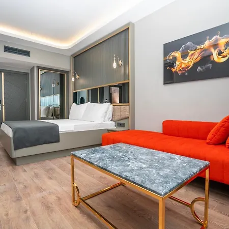 216 Ruby Hotel 4*