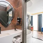 216 Ruby Hotel 4*